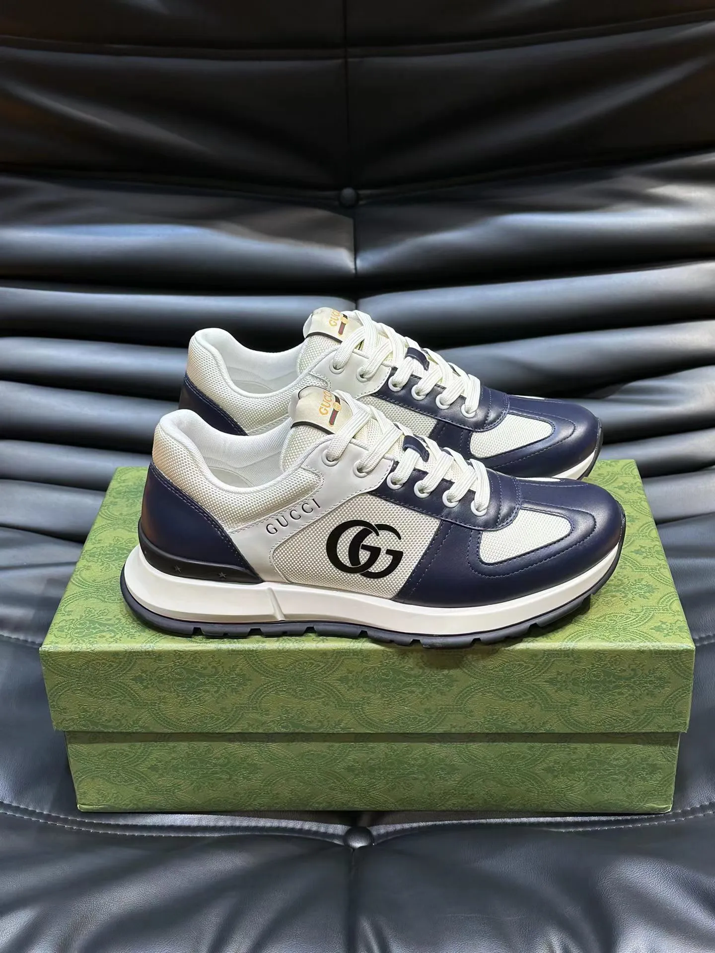 Factory price: 460💰Gucci new men's shoes GUCCI [Lightning] latest shoes are shipped. Original quality, fashionable, made of special materials, sheepskin lining, brand new packaging. The foot feels super comfortable and the workmanship is impeccable. Size: 38-45, Dingyi 45